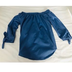 Women’s off the shoulder shirt